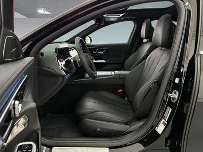2025 Mercedes-Benz E-Class E450 4MATIC photo 5