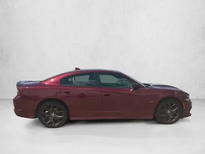 2017 Dodge Charger R/T photo 4