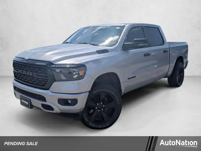 2023 RAM 1500 Big Horn/Lone Star 4x4 Crew Cab 5'7's photo