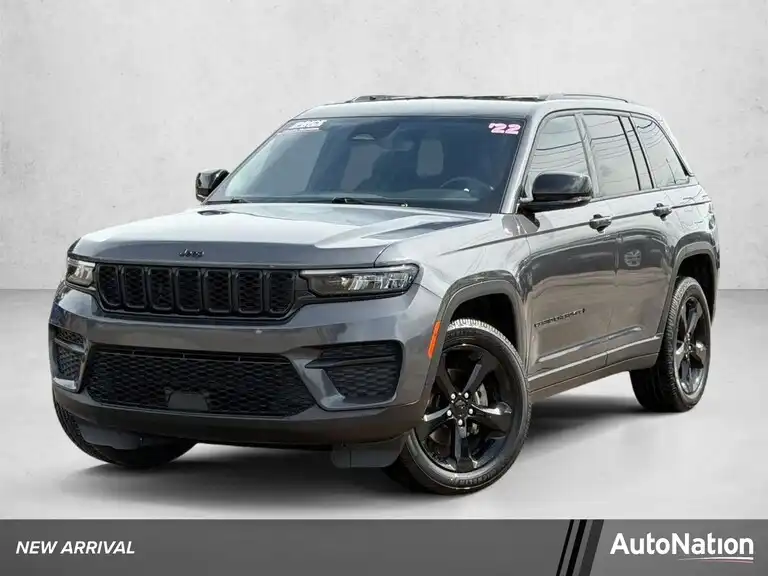 2022 Jeep Grand Cherokee Altitude 4x4's photo