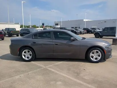 2020 Dodge Charger SXT photo 4