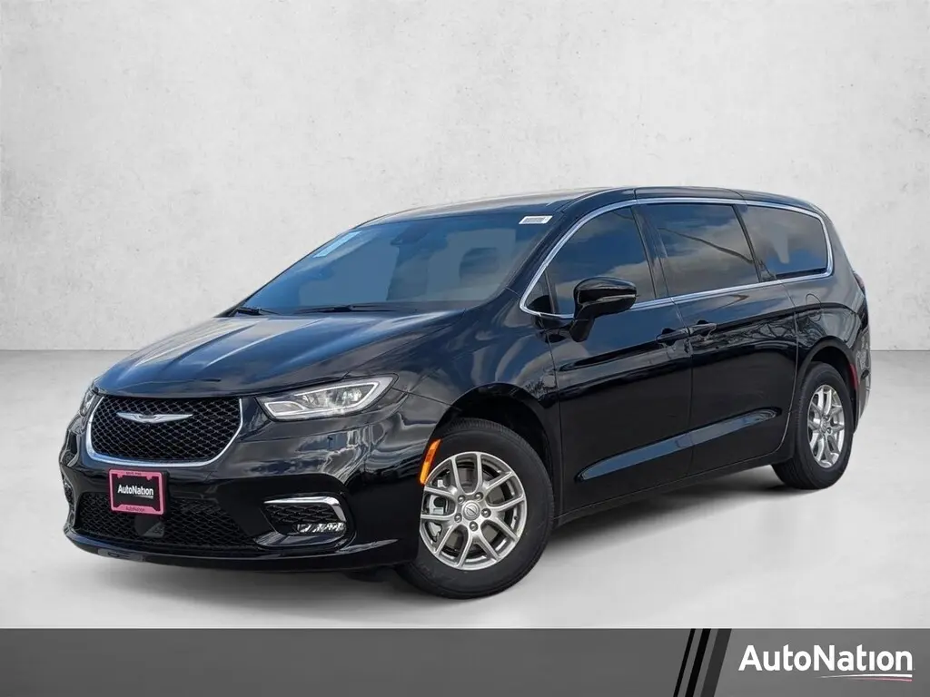 2026 Chrysler Pacifica Select photo 1