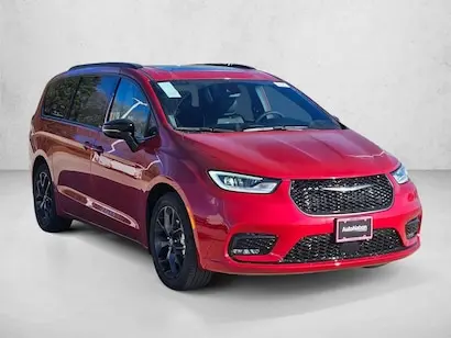 2026 Chrysler Pacifica Limited photo 3
