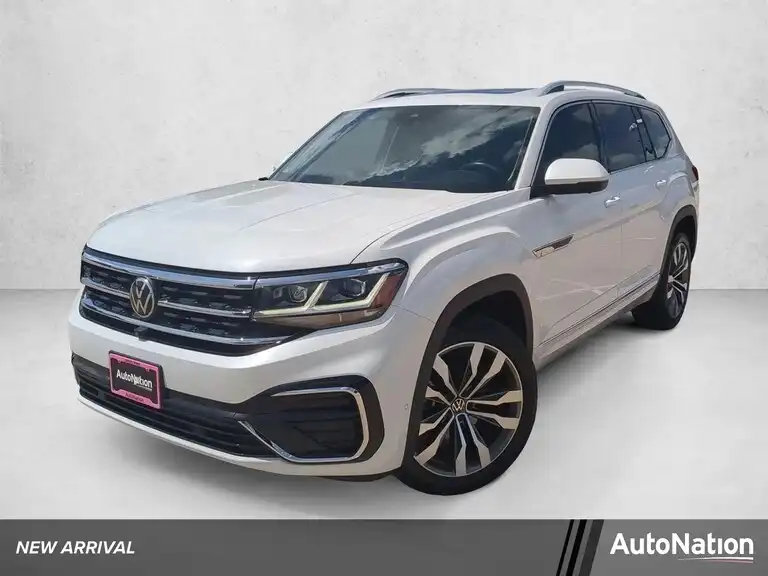 2023 Volkswagen Atlas 3.6L SEL Premium R-Line 4Motion's photo