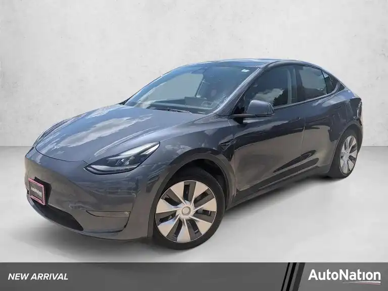 2023 Tesla Model Y Long Range Dual Motor All-Wheel Drive's photo