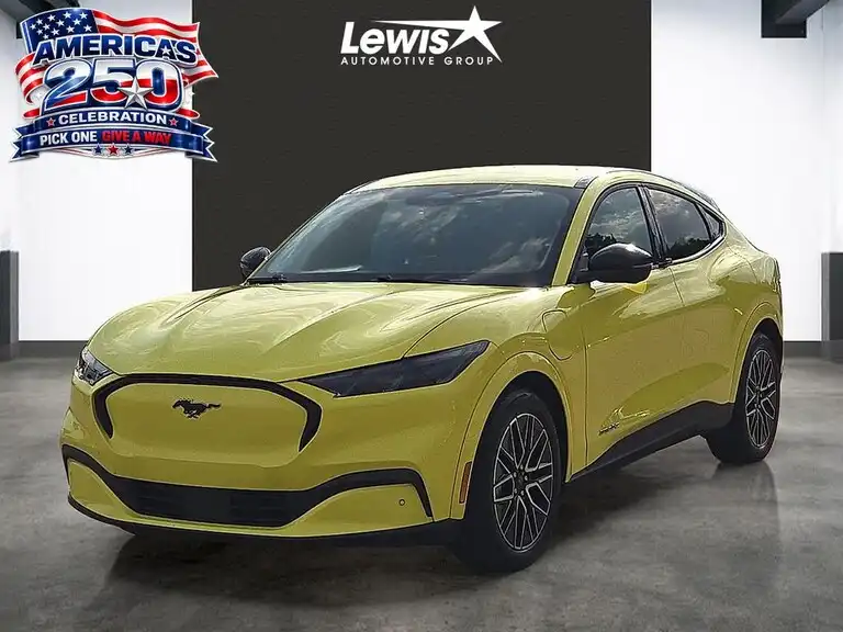 2025 Ford Mustang-Mach-e Premium's photo