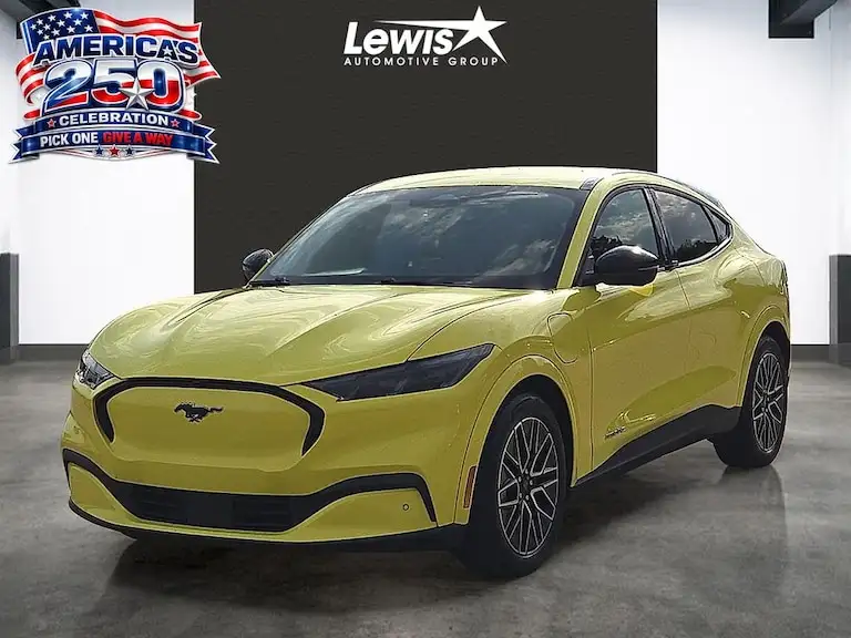 2025 Ford Mustang-Mach-e Premium's photo