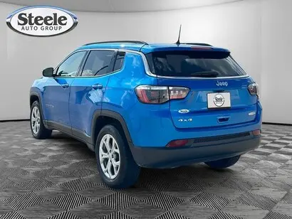2024 Jeep Compass Latitude 4X4 photo 3