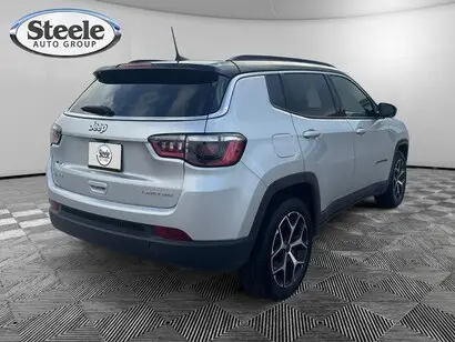 2025 Jeep Compass Limited 4X4 photo 5