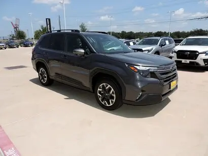 2026 Subaru Forester Premium photo 3