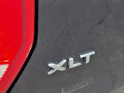 2017 Ford Explorer XLT 4WD photo 4