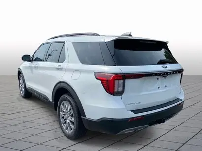 2026 Ford Explorer Active 4WD photo 5