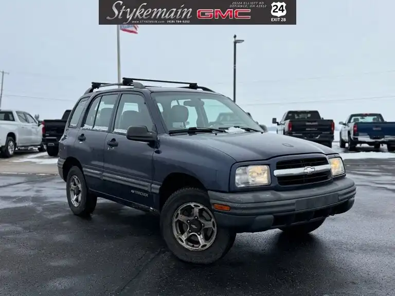 2000 Chevrolet Tracker 4X4's photo