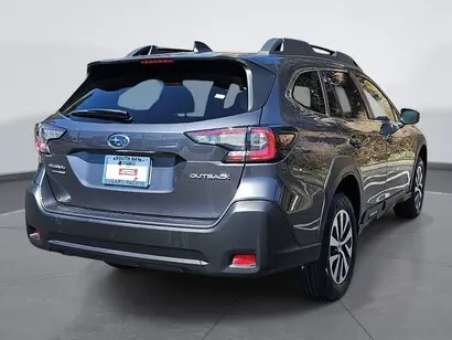2024 Subaru Outback Premium photo 3