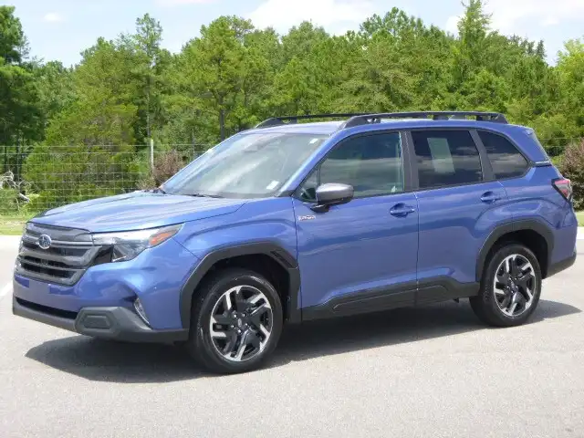 2026 Subaru Forester Premium Hybrid's photo