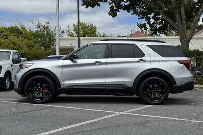 2021 Ford Explorer ST 4WD photo 5
