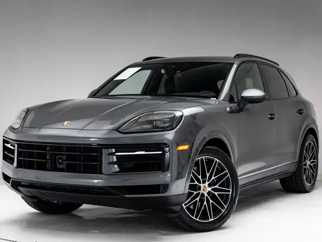 2024 Porsche Cayenne Base's photo