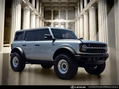 2023 Ford Bronco Wildtrak 4x4 photo 2