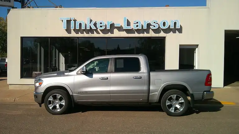 2022 RAM 1500 Laramie 4x4 Crew Cab 5'7's photo