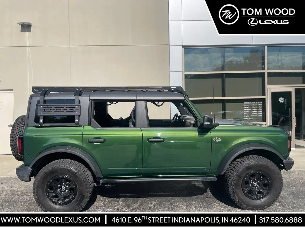 2023 Ford Bronco Wildtrak 4x4 photo 1
