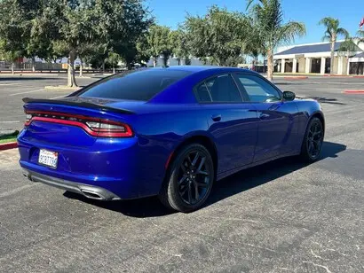 2022 Dodge Charger SXT photo 5