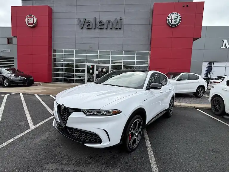 2024 Alfa Romeo Tonale Veloce's photo