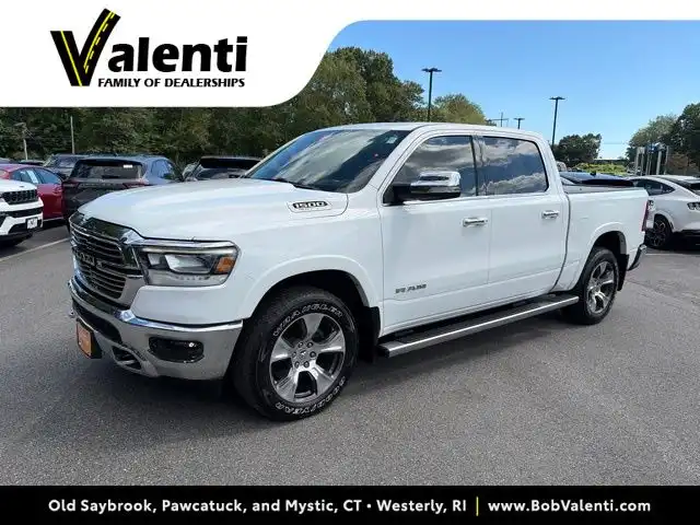 2022 RAM 1500 Laramie 4x4 Crew Cab 5'7's photo