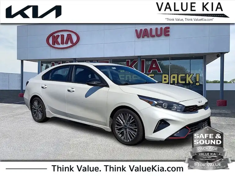 2023 Kia Forte GT-Line AT's photo