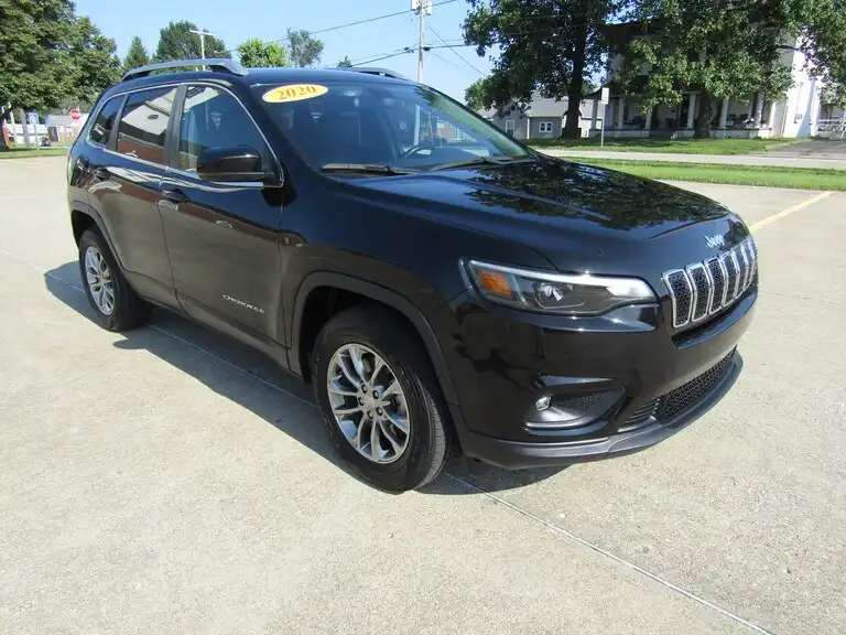 2020 Jeep Cherokee Latitude Plus 4X4's photo