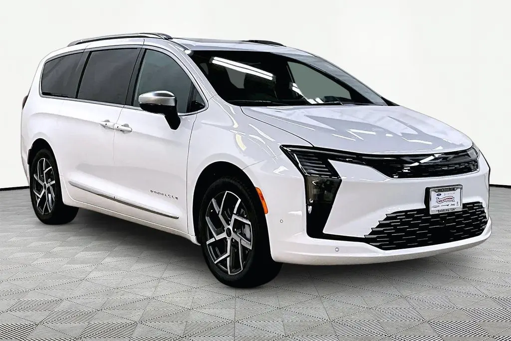 Vehicle Image 2