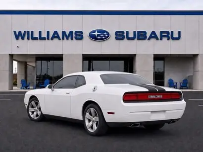 2013 Dodge Challenger SXT photo 3