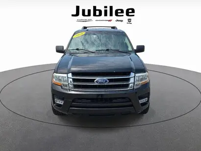 2016 Ford Expedition XLT photo 2