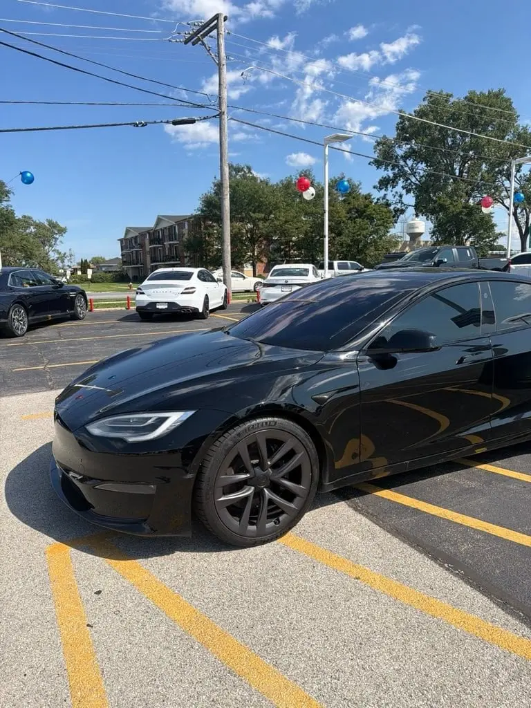 2021 Tesla Model S Plaid photo 3