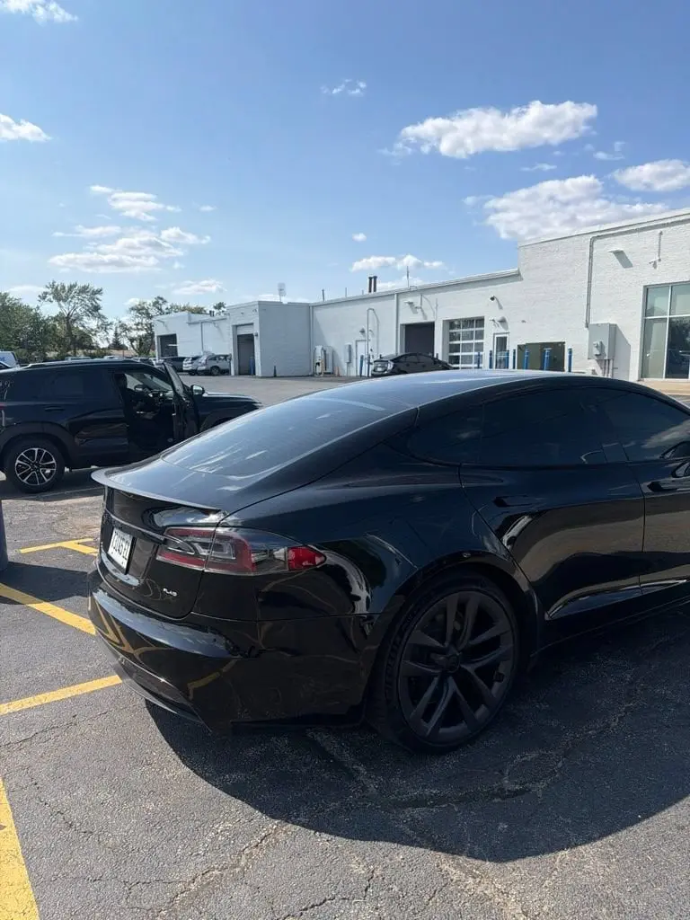 2021 Tesla Model S Plaid photo 5