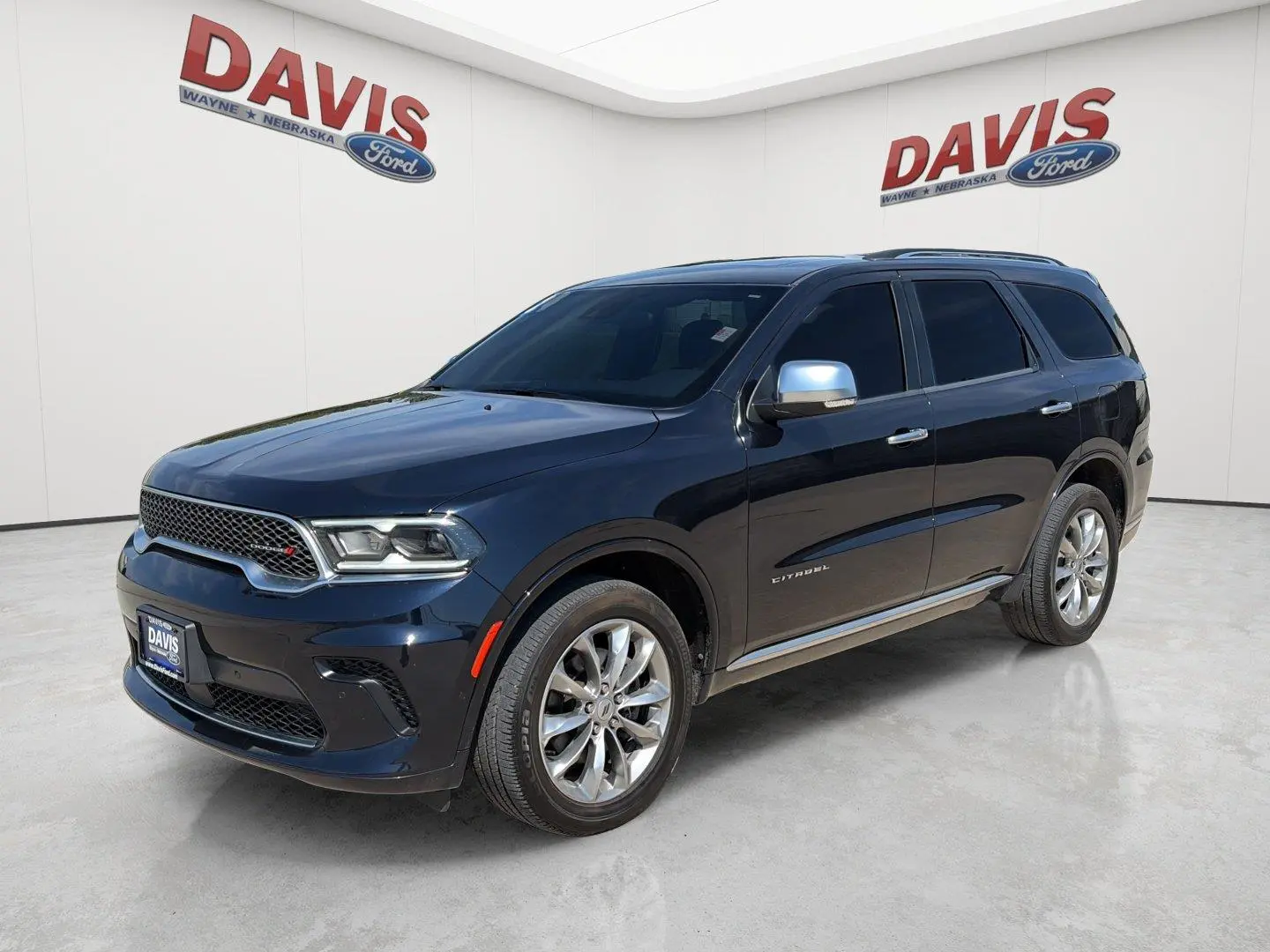2024 Dodge Durango Citadel AWD Platinum photo 3