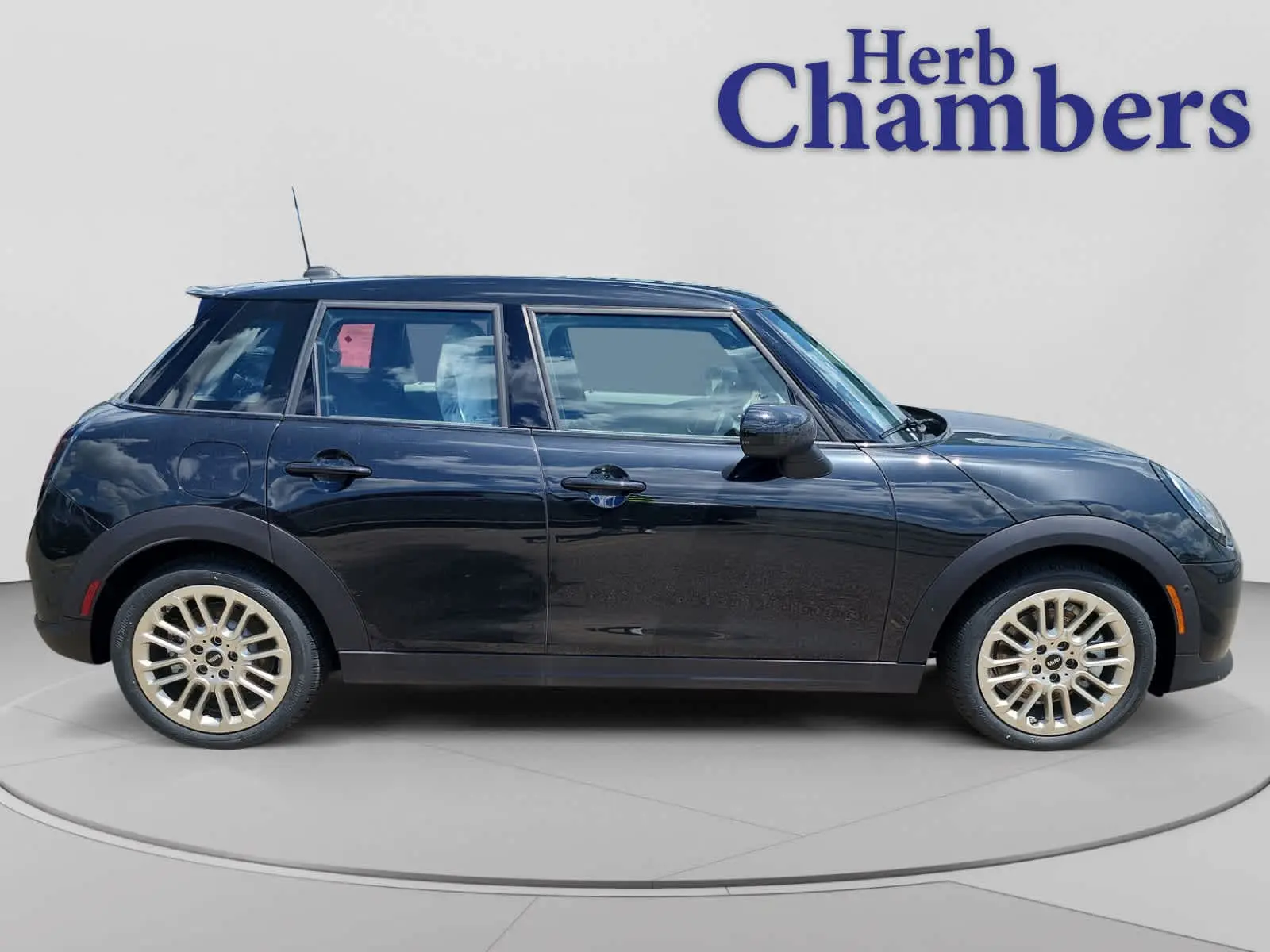 2026 MINI Hardtop Cooper S photo 5