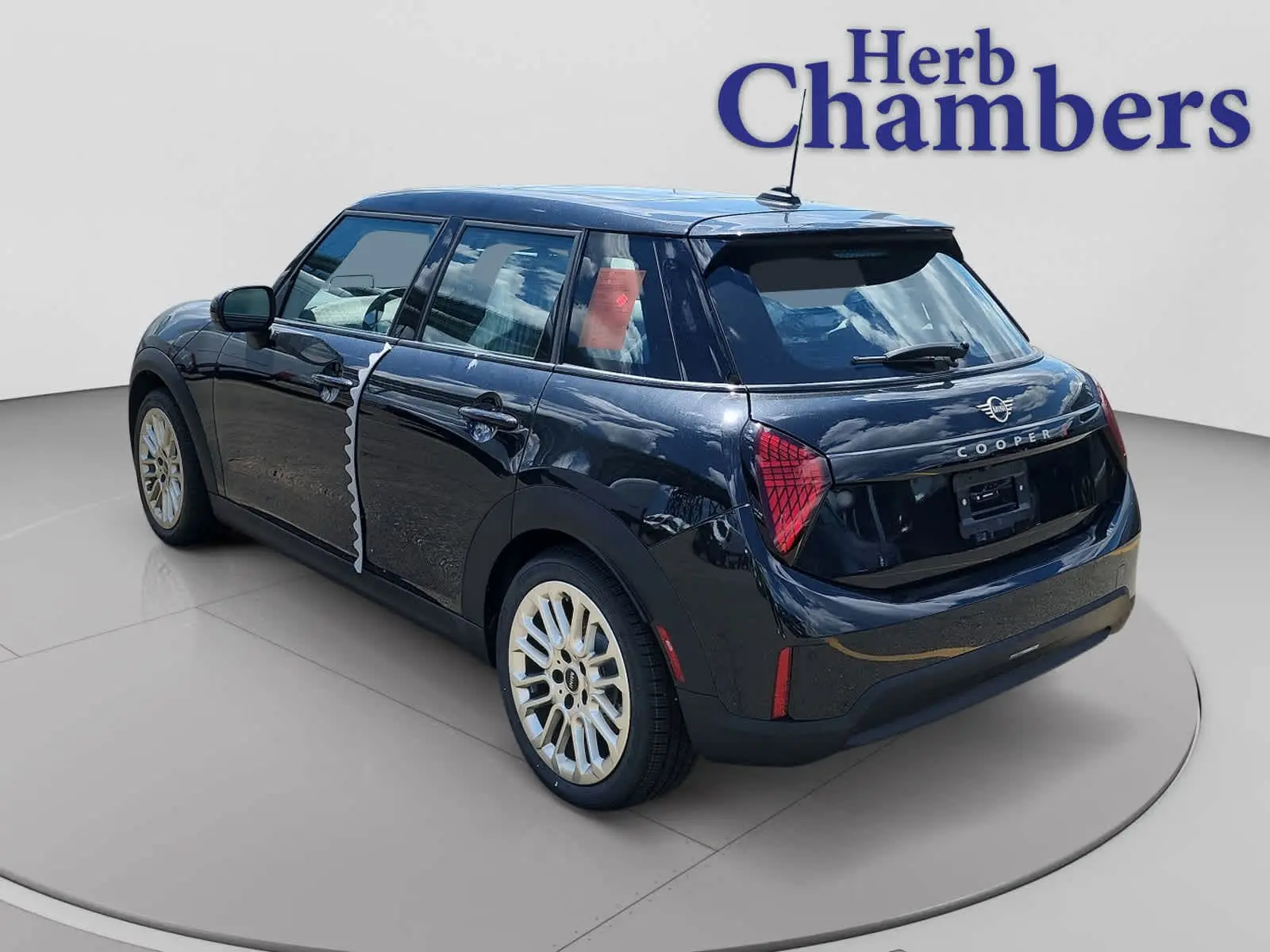 2026 MINI Hardtop Cooper S photo 3