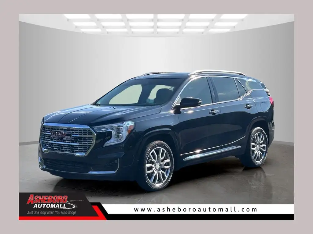 2023 GMC Terrain Denali AWD's photo