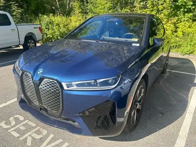 2022 BMW iX xDrive50's photo