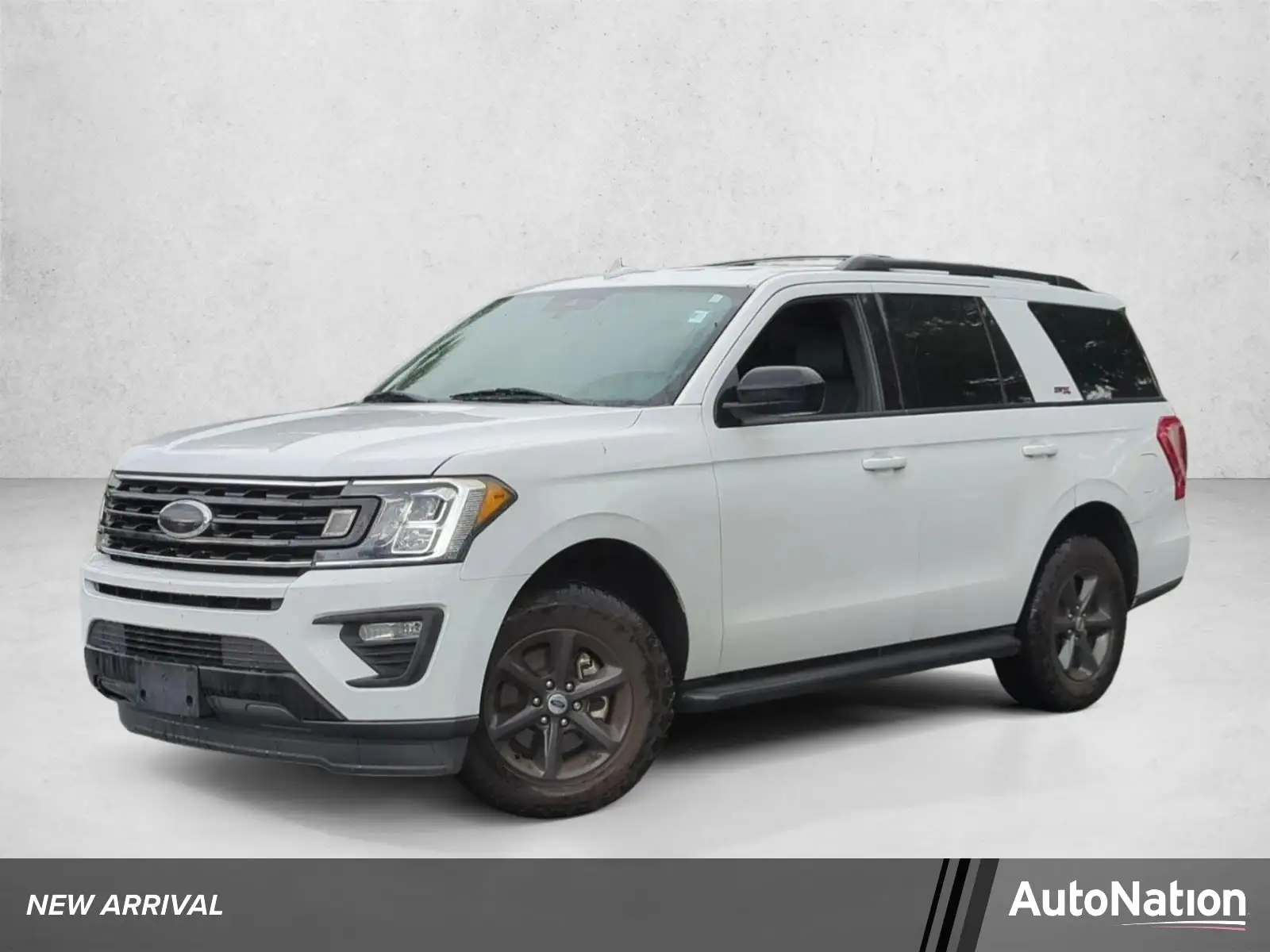 2021 Ford Expedition STX's photo