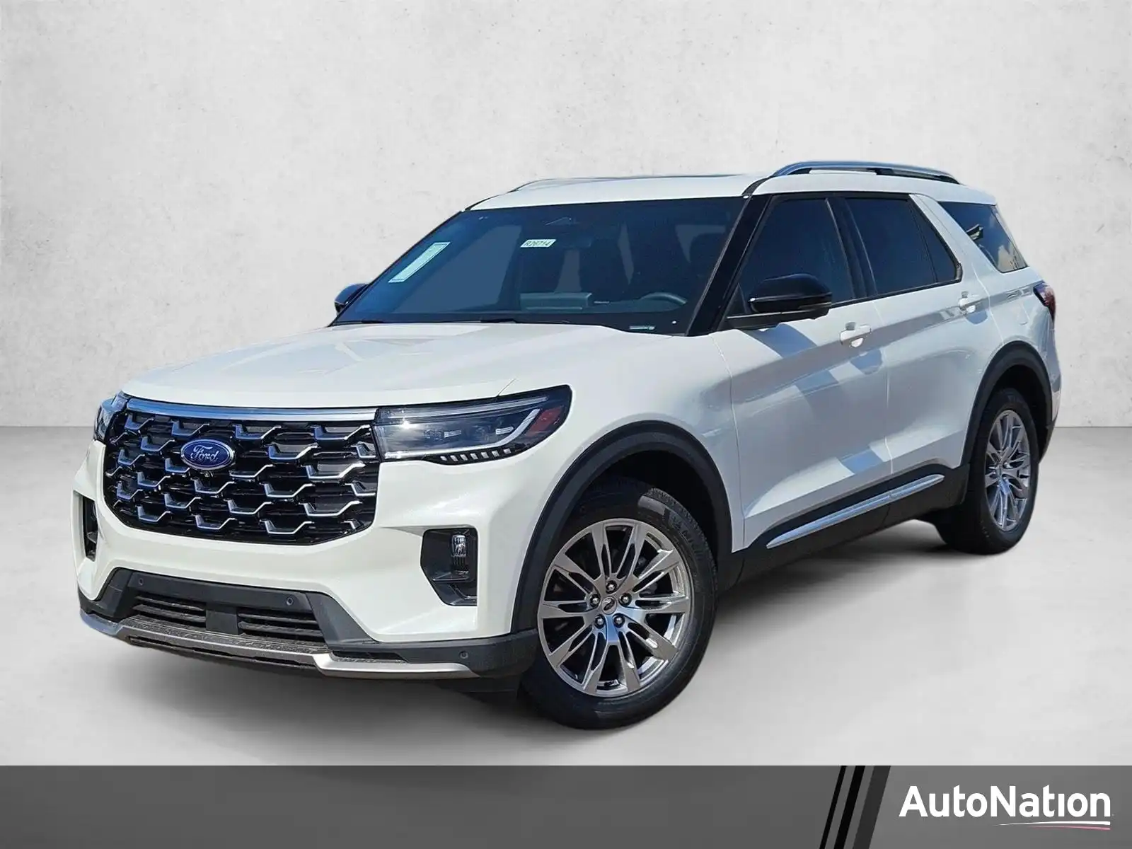 2026 Ford Explorer Platinum's photo