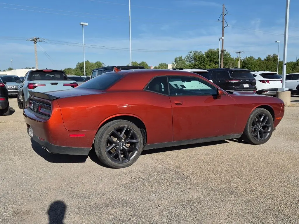 2023 Dodge Challenger SXT Auto photo 3