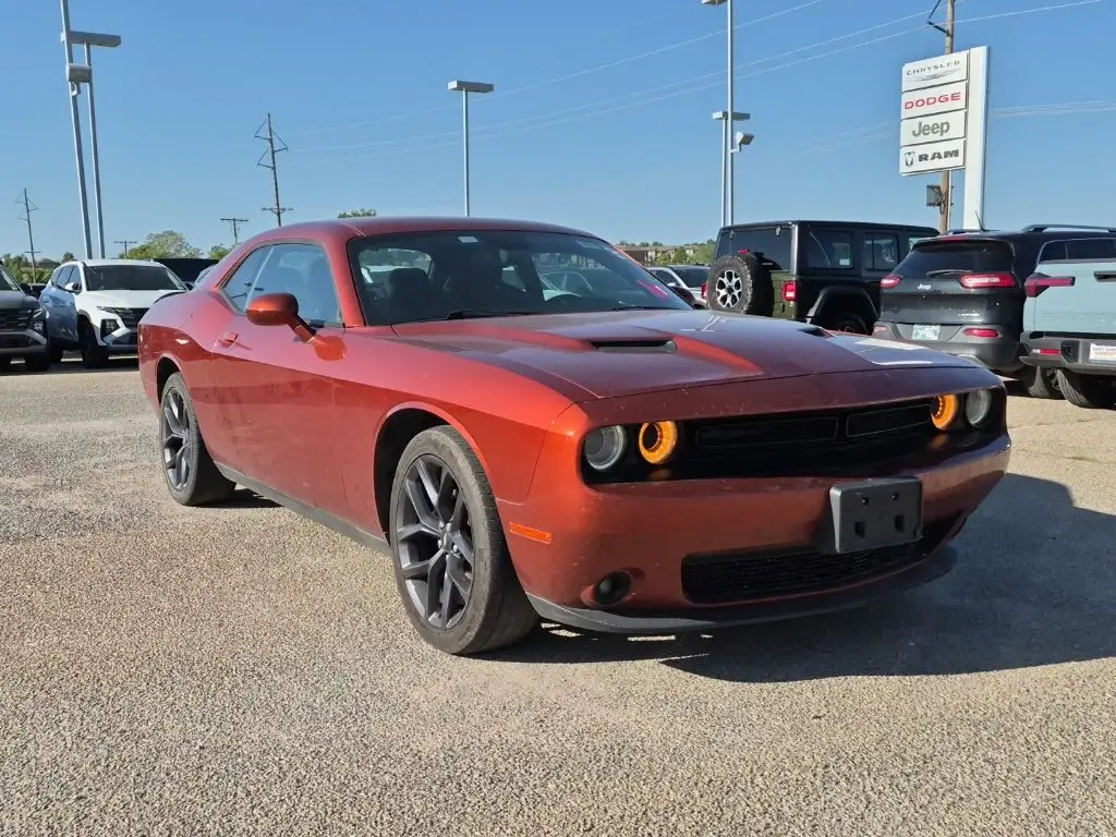 2023 Dodge Challenger SXT Auto photo 1