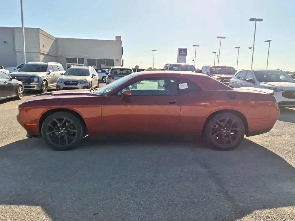 2023 Dodge Challenger SXT Auto photo 5