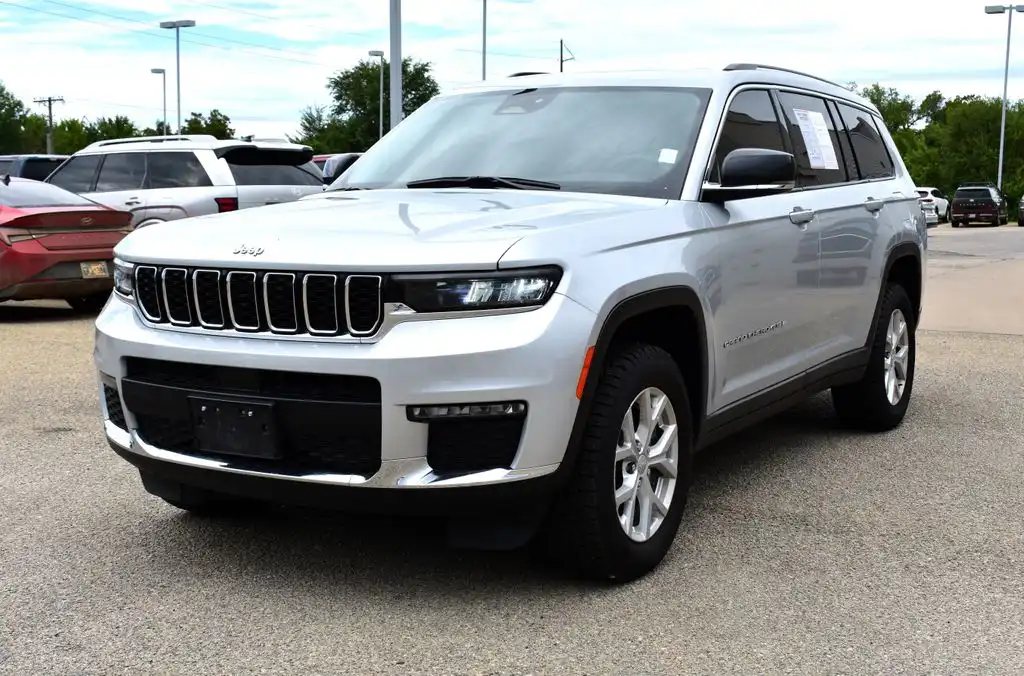 2023 Jeep Grand Cherokee L Limited 4WD's photo