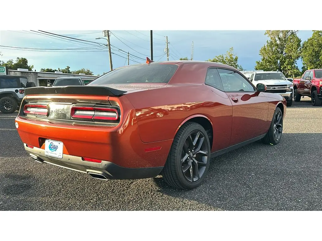 2023 Dodge Challenger SXT Auto photo 5