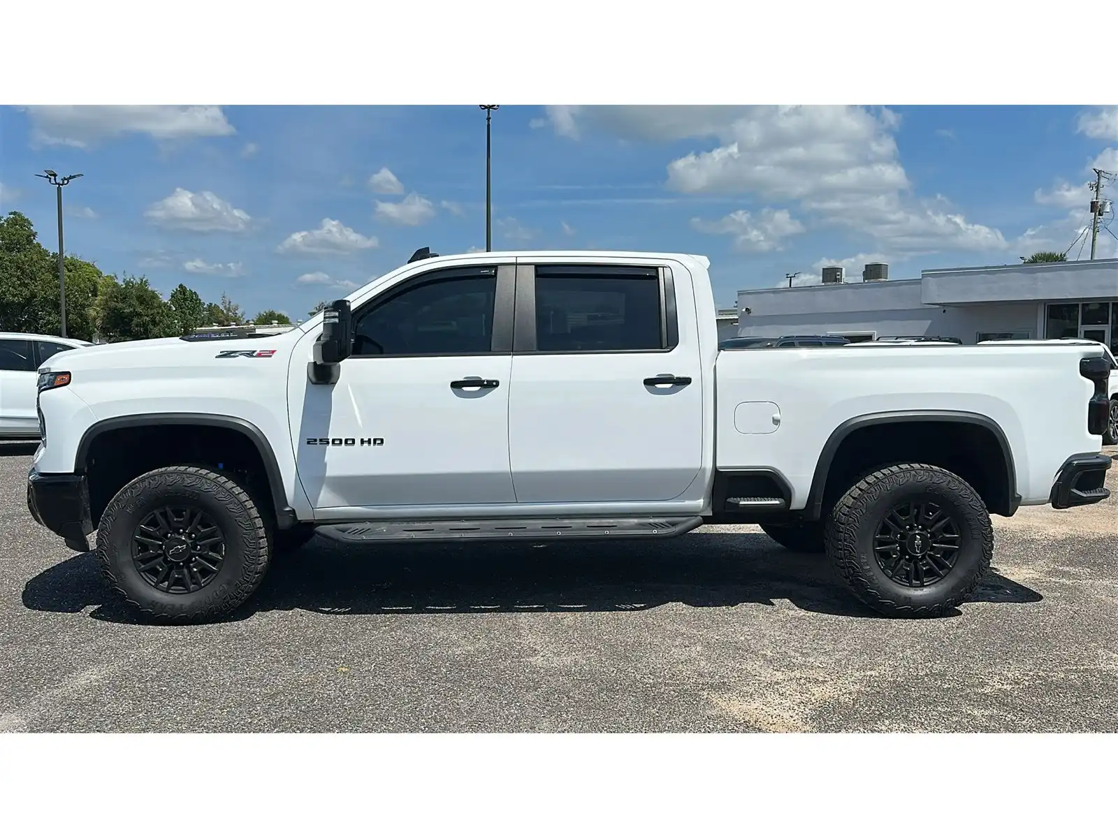 2025 Chevrolet Silverado HD ZR2 4WD Crew Cab Standard Box's photo