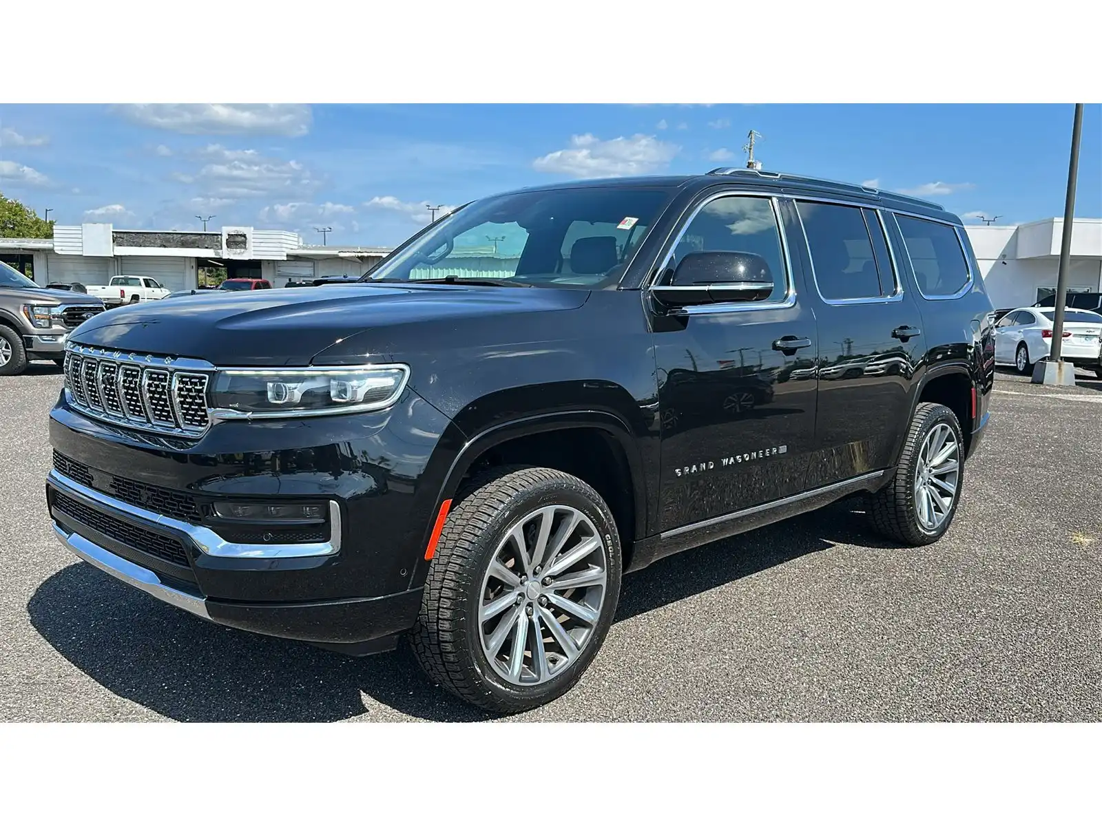 2022 Jeep Grand Wagoneer Series I 4WD's photo