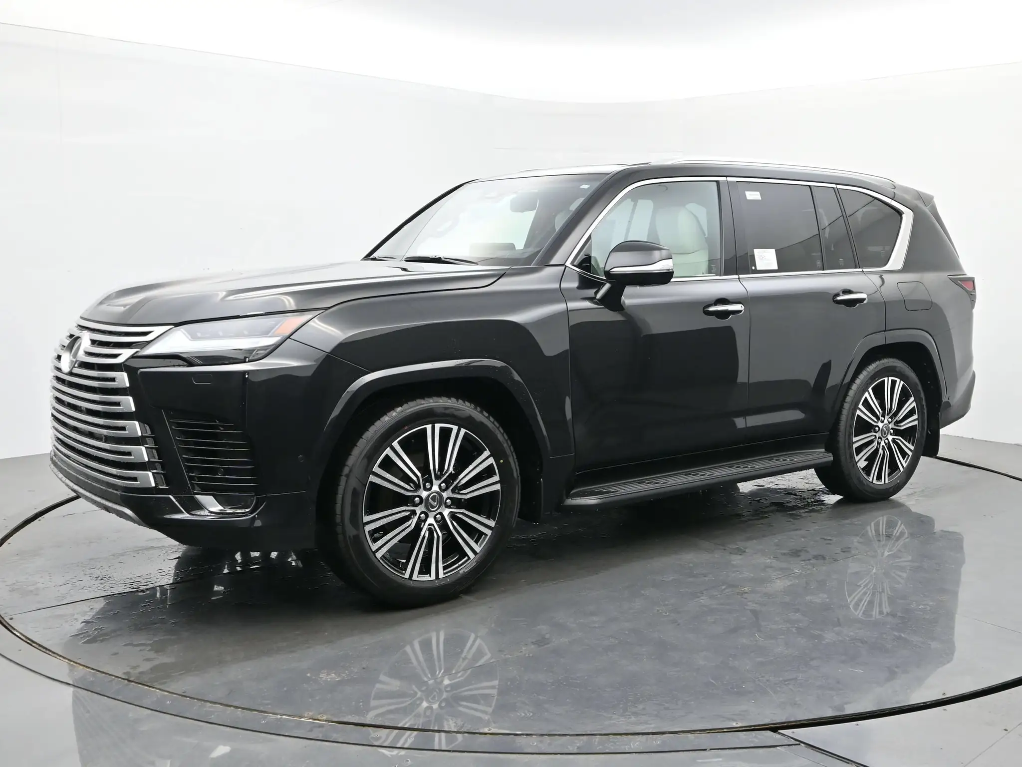 2026 Lexus LX 600 700h Luxury photo 1