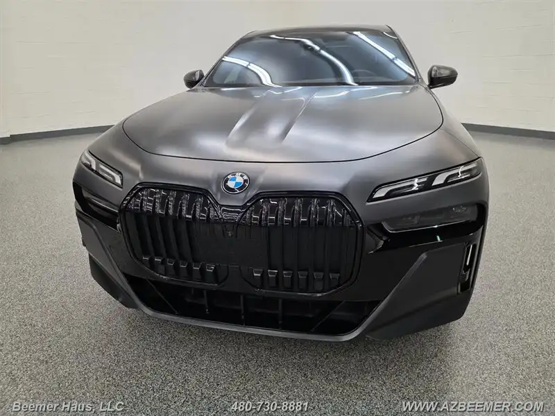 2023 BMW 7 Series 760i xDrive Sedan's photo